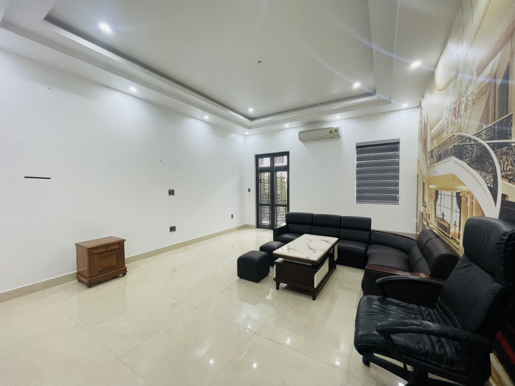 Chính chủ cho thuê nhà nguyên căn 4 phòng ngủ