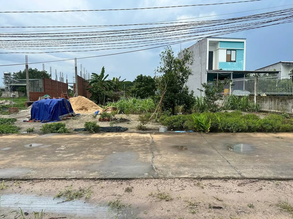 Bán đất Bình Phước 3.500m2 giá 165 triệu đất dân đông gần QL