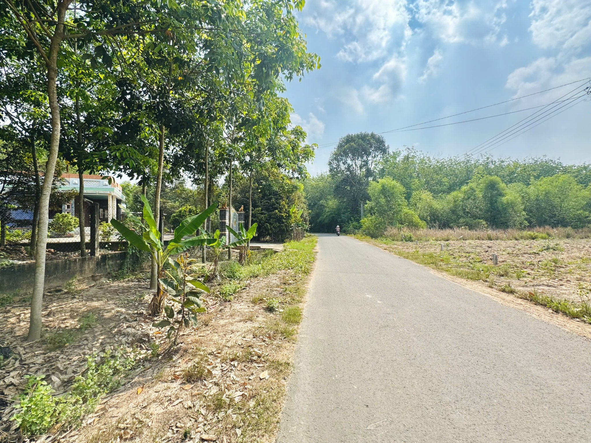 Cần bán đất ở Bình Phước 2.200m2 ngay KCN giá rẻ
